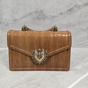 🔥Dolce & Gabbana Runway Devotion Shoulder Bag